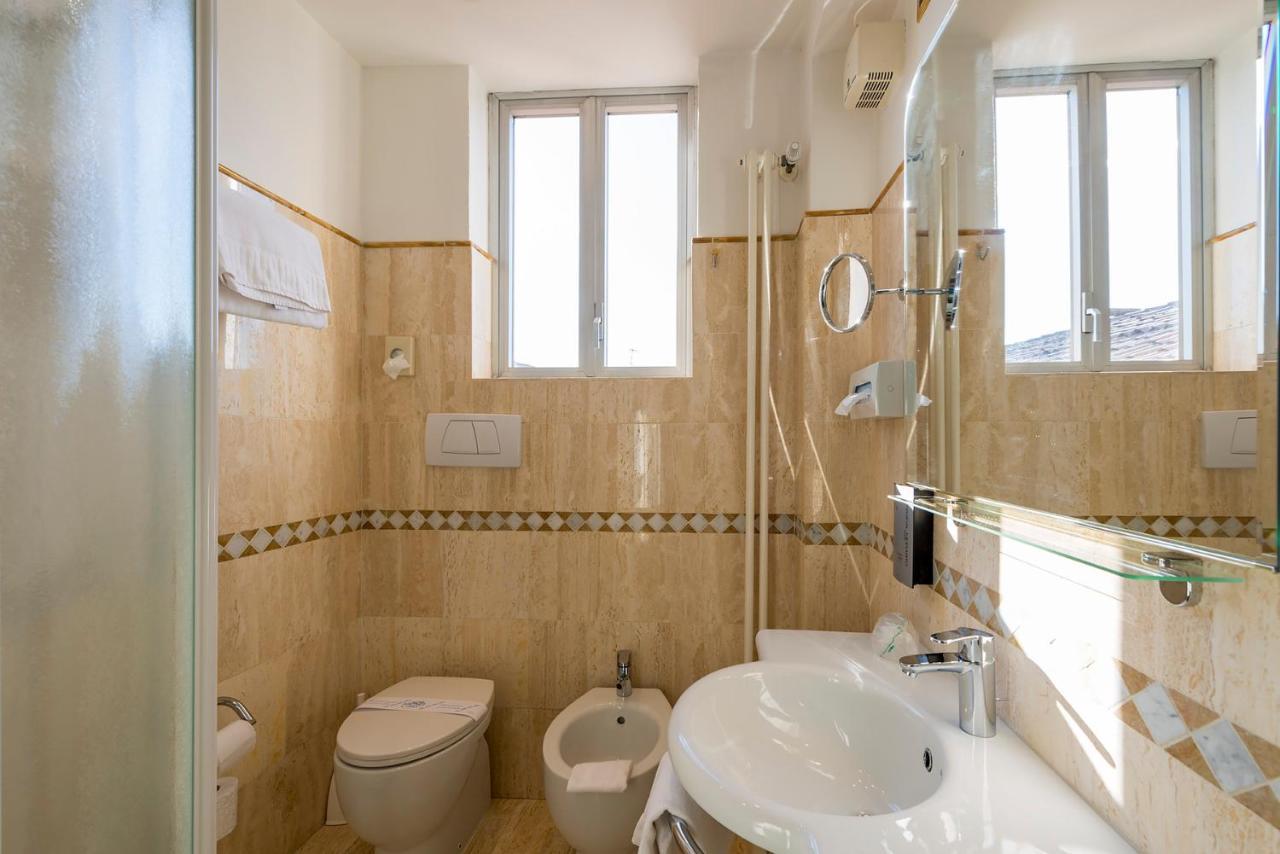 Standard Single Room,1019962756:JPEG